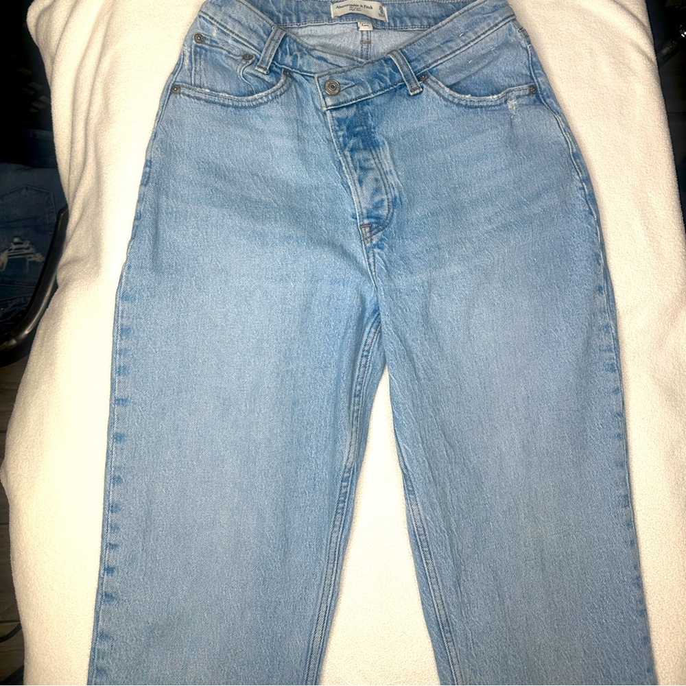 Abercrombie & Fitch The Dad High Rise Criss Cross Waistband •Curve Love• - Picture 3 of 11